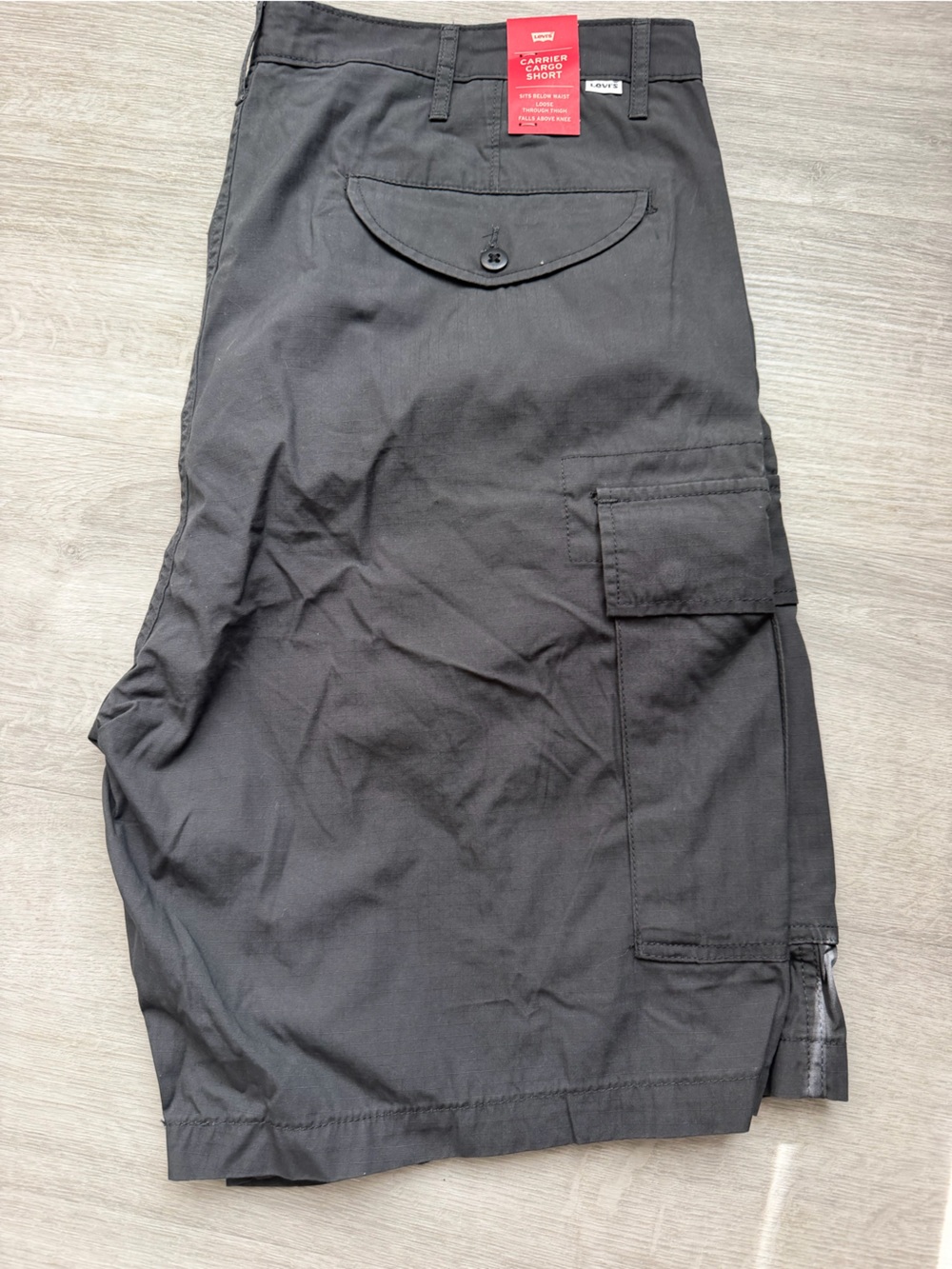 NWT Levi's Men’s Cargo Shorts Charcoal Size 40